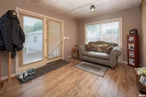 405 9th Ave, Silvis, IL 61282 photo 15
