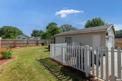 405 9th Ave, Silvis, IL 61282 photo 30