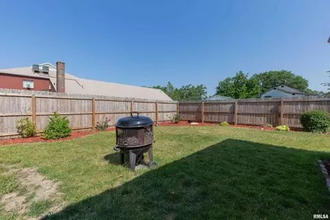 405 9th Ave, Silvis, IL 61282 photo 29