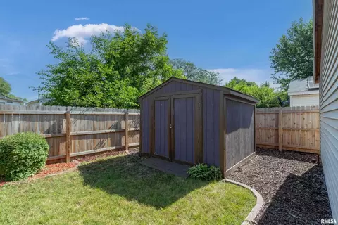 405 9th Ave, Silvis, IL 61282 photo 32