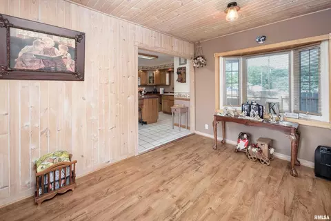 405 9th Ave, Silvis, IL 61282 photo 16