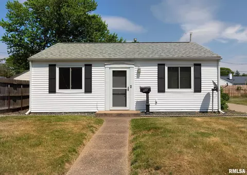 966 40th St, Moline, IL 61265 photo 2