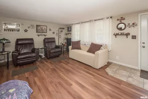 1305 8th Street Ct, Hampton, IL 61256 photo 8