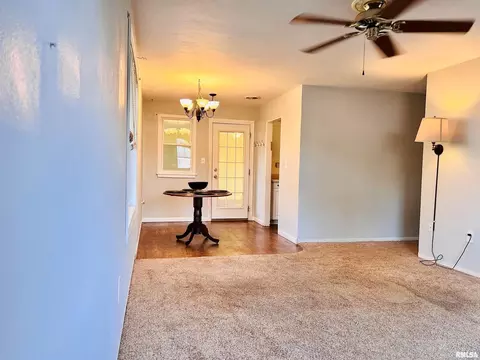 1303 37th St, Moline, IL 61265 photo 7
