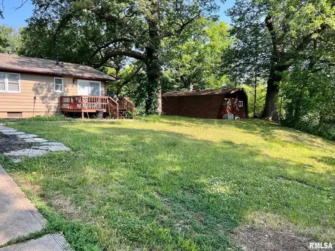 211 8th St, Silvis, IL 61282 photo 5