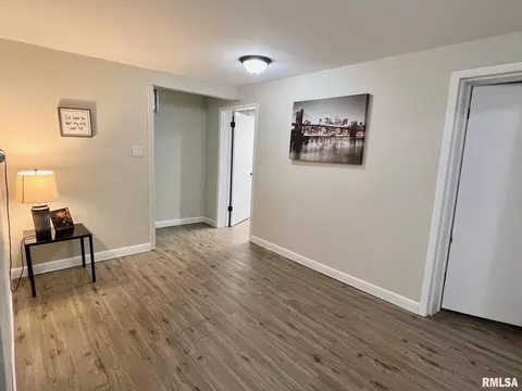 211 8th St, Silvis, IL 61282 photo 19