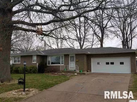 331 Evergreen Dr, Quincy, IL 62305
