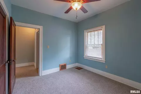 2231 7th St, Moline, IL 61265 photo 16