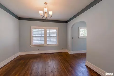 2231 7th St, Moline, IL 61265 photo 6