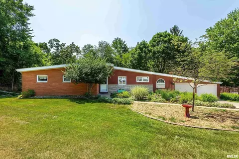 2344 15th Street Ct, East Moline, IL 61244