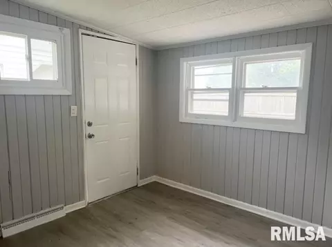 3342 3rd St, Moline, IL 61265 photo 11