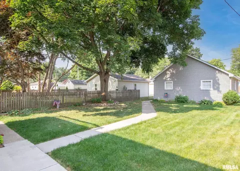 929 24th St, Moline, IL 61265 photo 8