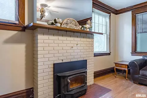 1016 6th Ave, Moline, IL 61265 photo 6
