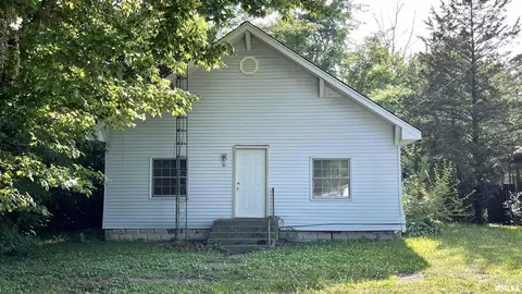 406 S Meadow St, Royalton, IL 62983