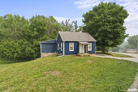 30 Main Ave, Matherville, IL 61263