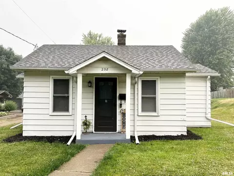 258 Myra Pl, Clinton, IA 52732