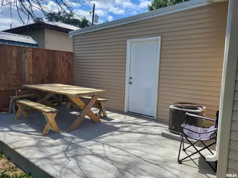 310 E Sweet St, Hull, IL 62343 photo 15