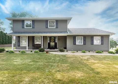 4470 18th St, Bettendorf, IA 52722