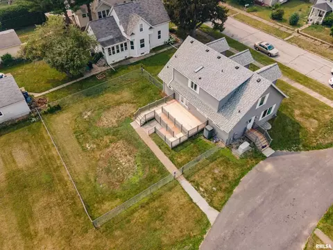 538 25th Ave, Moline, IL 61265 photo 2