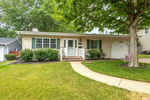 3254 W 15th St, Davenport, IA 52804