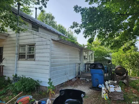 337 E Church St, Mendon, IL 62351 photo 5