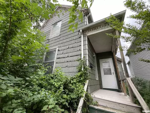 1520 W 2nd St, Davenport, IA 52802