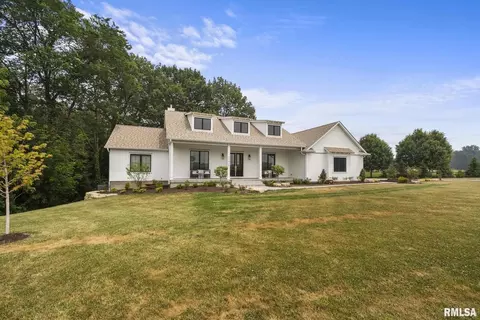 21625 42nd Ave N, Port Byron, IL 61275