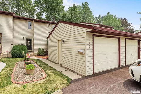3659 Cedarwood Ct, Bettendorf, IA 52722