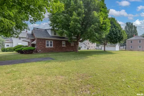 1022 41st St, Moline, IL 61265 photo 2