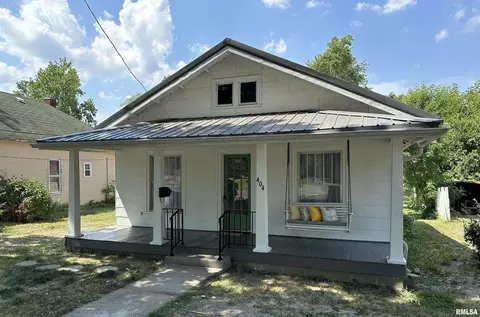 404 E Park St, Du Quoin, IL 62832