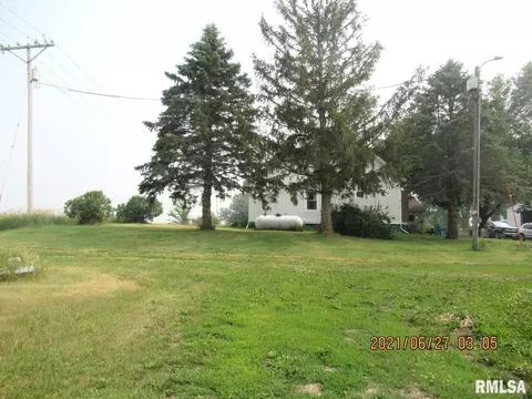 1171 Quincy Ave, Tipton, IA 52772