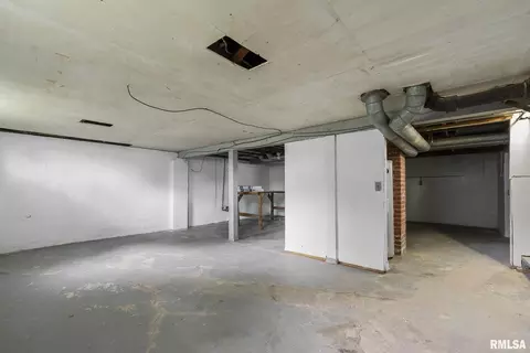 3808 26th St, Moline, IL 61265 photo 13