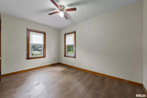 3808 26th St, Moline, IL 61265 photo 10