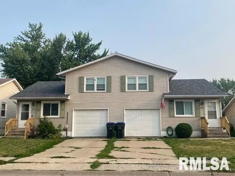 3025-3027 W 66th St, Davenport, IA 52806