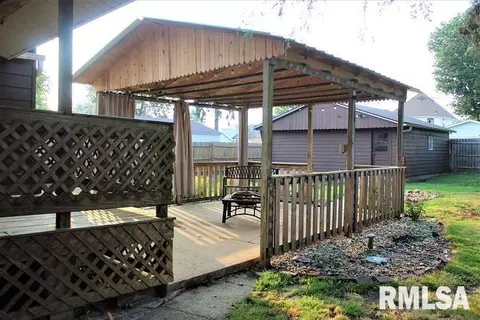 606 W Central Blvd, Kewanee, IL 61443 photo 10