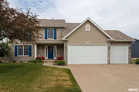 5536 N Ridge Cir, Bettendorf, IA 52722