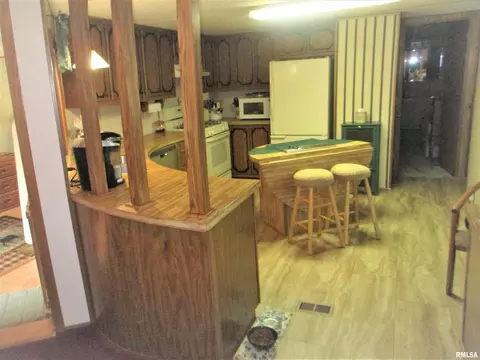 22815 243rd St, Eldridge, IA 52748 photo 9