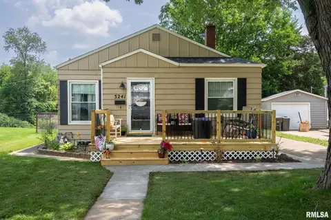3241 26th St, Rock Island, IL 61201