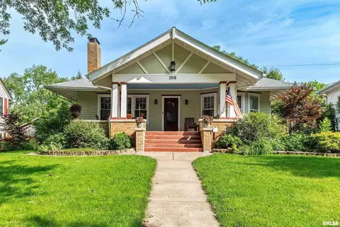 2516 Fulton Ave, Davenport, IA 52803