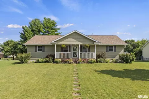 1405 9th Ave, Viola, IL 61486