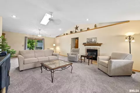 1405 9th Ave, Viola, IL 61486 photo 5
