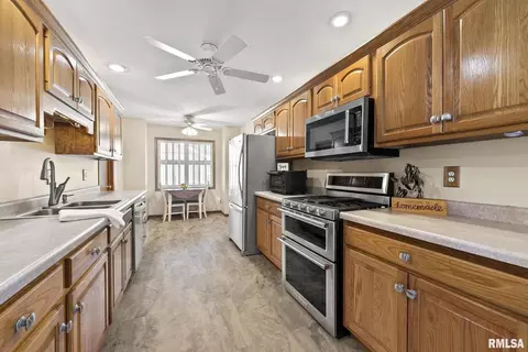1405 9th Ave, Viola, IL 61486 photo 10