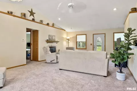 1405 9th Ave, Viola, IL 61486 photo 8