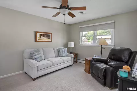 3435 50th St, Moline, IL 61265 photo 20