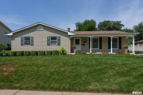 3435 50th St, Moline, IL 61265