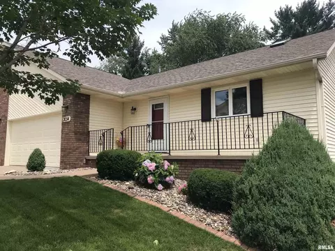 3034 55th Street Dr #3034, Moline, IL 61265