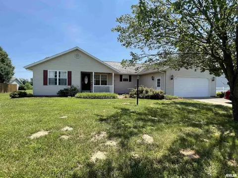 404 Empress Ln, Herrin, IL 62948