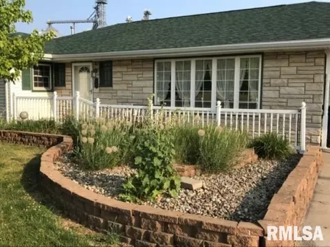 107 E Front St, Annawan, IL 61234 photo 3