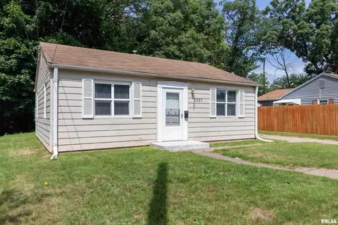 1027 38th St, Moline, IL 61265 photo 3