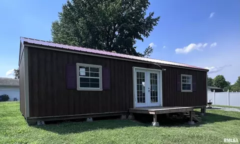 105 S 22nd St, Herrin, IL 62948